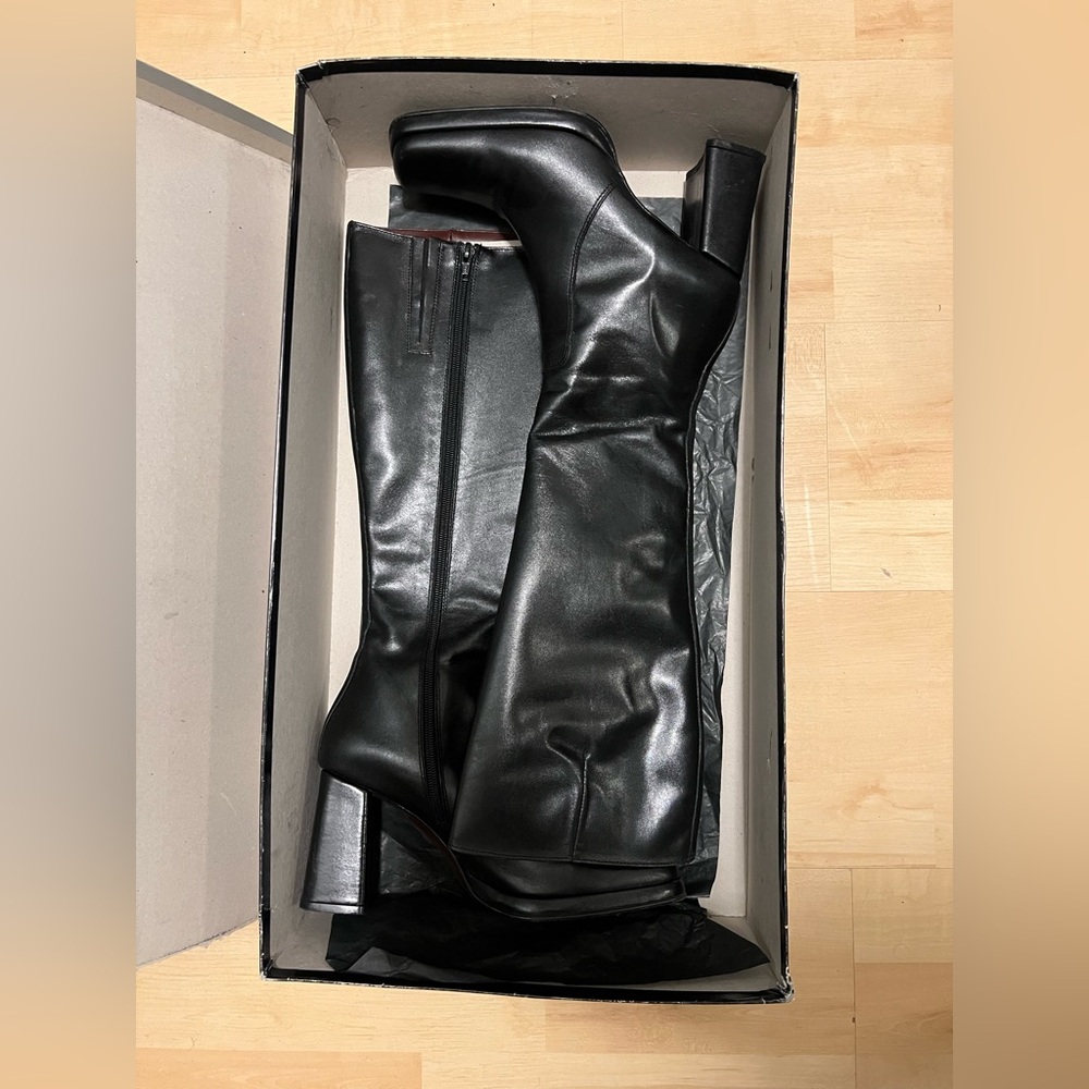 Black Leather boots from Browns, Size 40